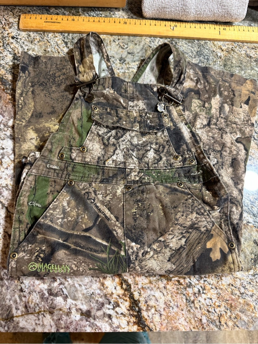 EUC Magellan Outdoors Realtree-Style Brown Green Camouflage Bib Overalls